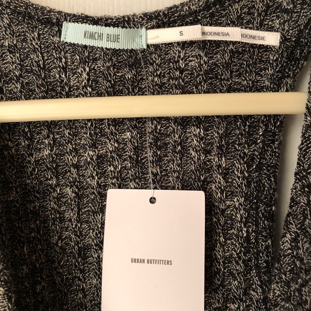 NEW W/ TAGS Urban Outfitters tank crop top - Picture 2 of 2